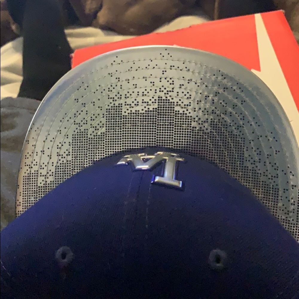 Dodgers hat - Picture 2 of 5